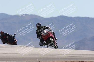 media/Oct-13-2025-Moto Forza (Mon) [[a66d839500]]/3-B Group/Session 4 (Turn 9)/